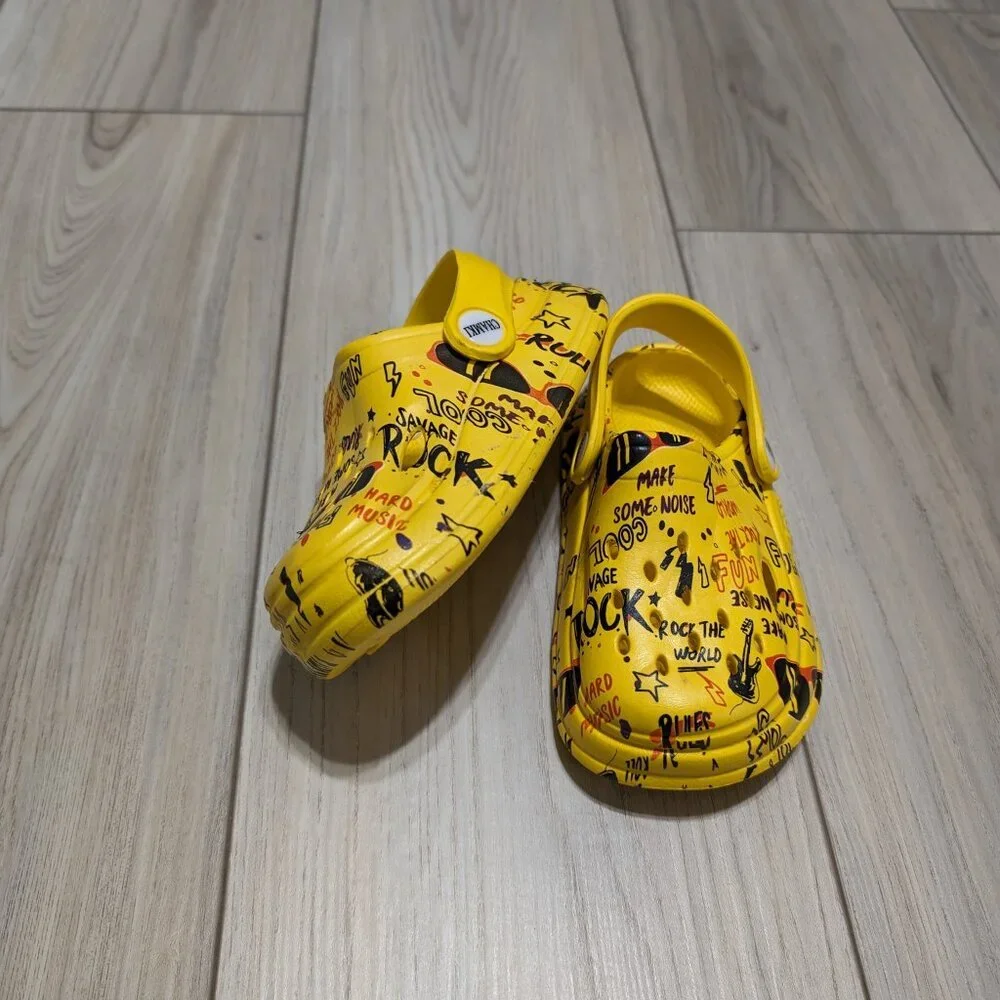 Unisex Cool slip-on clogs sizes 2yrs to 8yrs, waterproof colorful and cute